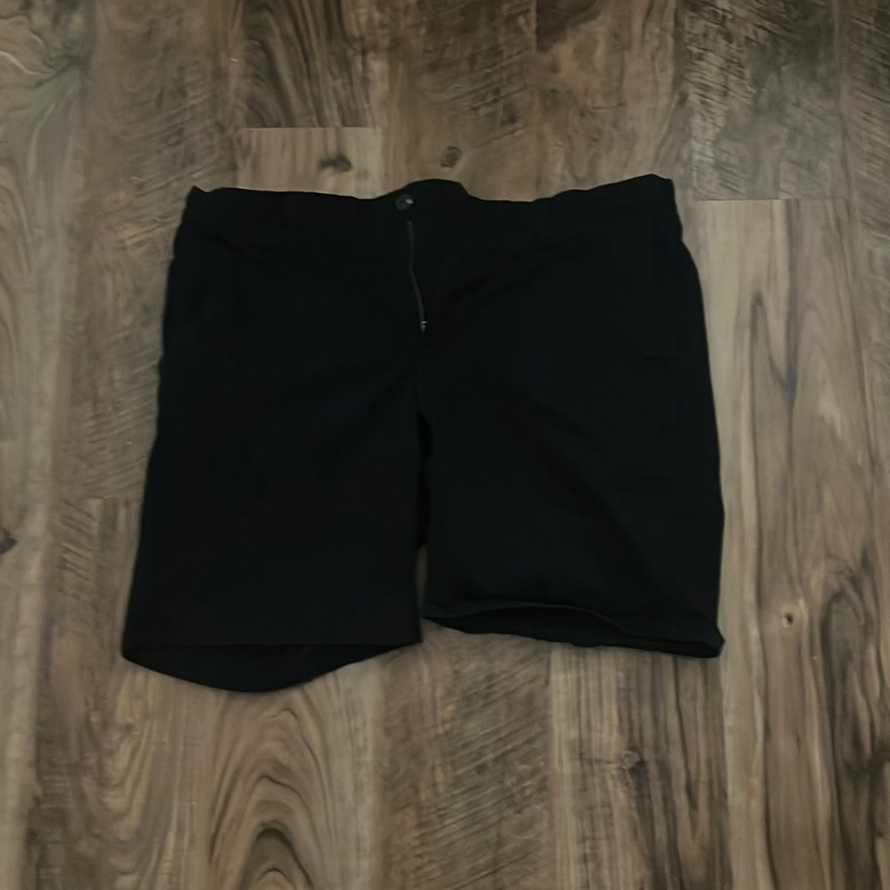 Black hoochie daddy shorts